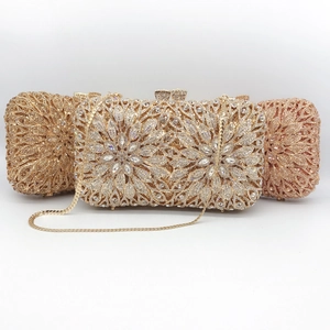 Pochette De Soirée De Luxe En Métal Ajouré Avec Strass Motif Floral Sac À Main Élégant Pour Fête Chaîne Amovible