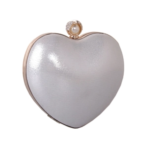 Pochette da sera a forma di cuore argento con dettagli di perle e diamanti