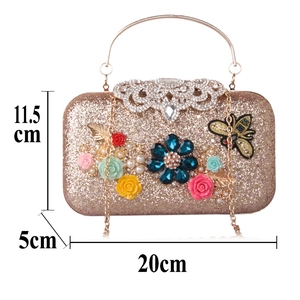 Borsa da sera floreale di 20cm x 11,5cm x 5cm con catena dorata e dettagli di lusso