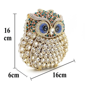 Dimensions détaillées du sac de soirée hibou de luxe avec 16cm de hauteur et 16cm de longueur