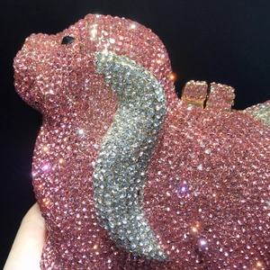 Pochette de soirée en forme de chien rose scintillante avec strass et fermoir doré