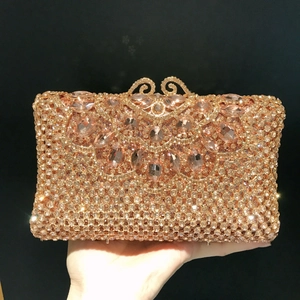 Pochette de soirée en métal rose doré ajouré avec diamants scintillants pour femmes