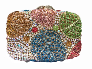 Luxuriöse Blatt-Abendtasche mit bunten Kristallen und Metallrahmen für festliche Abende