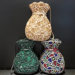 Pochette de soirée en métal avec cristaux, modèles champagne, émeraude et fleuris