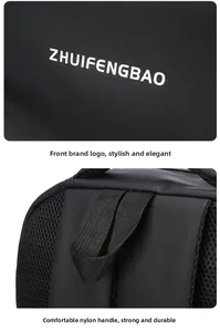 Détail du tissu en nylon avec logo et maille respirante sur le sac à dos noir