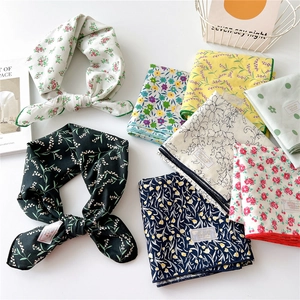 Foulard Carré Imprimé Floral 100% Coton Mouchoir Motif Ours Dessin Animé Bandana Élégant Écharpe De Cou Femmes
