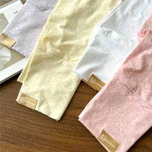 Set di manicotti in pizzo color pastello nei colori lilla, giallo, bianco e rosa