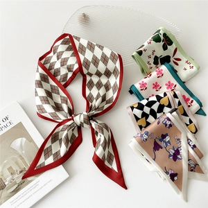 Coffret de foulards étroits en soie avec motifs floraux et géométriques pour femmes