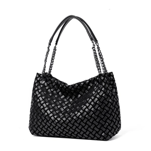 Sac à bandoulière tressé noir classique en similicuir avec poignées en chaîne pour femmes