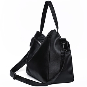 Large capacity black pebble leather tote bag with silver hardware for women fashion
