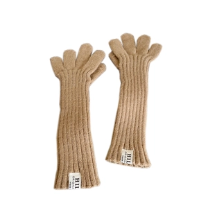 Warm camel ribbed knit long gloves with two-finger touchscreen tips and logo label