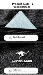 Detailansicht der Rücktasche aus schwarzem Kieselleder mit Känguru-Logo und silbernen Metallteilen