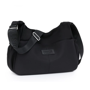 Sac bandoulière femme en nylon noir imperméable avec bandoulière réglable de marque