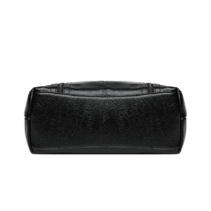 Classic black leather tote bag with lychee texture and durable metal zipper closure