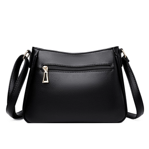 Classic black pebbled leather tote bag for women with gold zippers and large capacity