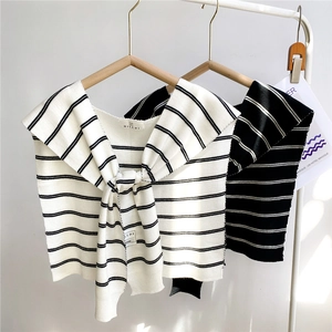 Châle en tricot rayé pour femme avec nœud décoratif et motif classique noir et blanc