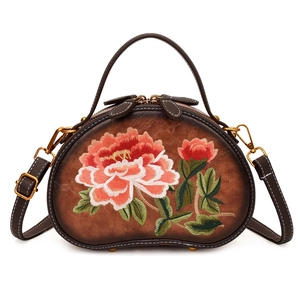 Retro floral embroidered semi-round leather handbag with brown gradient texture