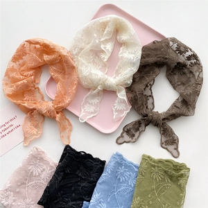 Damen Spitze Stickerei Dreieckstuch Ausgehöhlt Floral Haar Bandana Elegant Retro Kopftuch Halstuch Accessoire