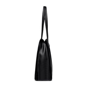 Grande borsa tote classica in pelle nera con trama a grana e ampi spallacci comodi