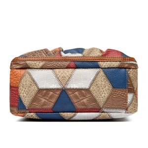 Borsa a tracolla da donna in morbida pelle con patchwork geometrico e texture a rilievo