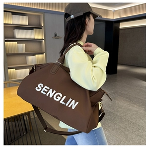 Brown large capacity travel bag with SENGLIN print and adjustable shoulder strap