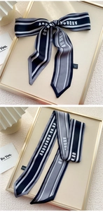 Détails de l'écharpe Twilly en soie à rayures avec motif logo élégant et chic