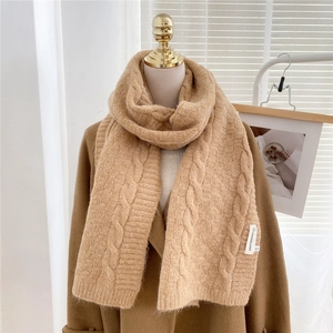 Thick camel cable-knit winter scarf with textured weave pattern for women's warmth