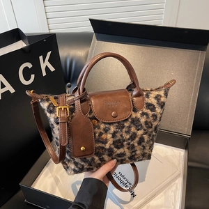 Leopard Print Plush Handbag Faux Fur Crossbody Bag With PU Leather Strap Winter Fashion Large Capacity For Women