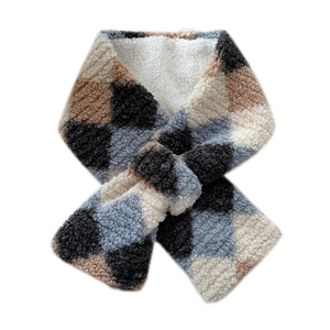 Schachbrett-Plüschschal mit Überkreuz-Design aus weichem Lammwollimitat für den Winter