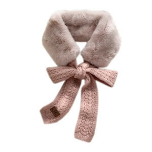 Plush faux fur and knitted scarf in dusty pink with cross-knot bow design for winter warmth