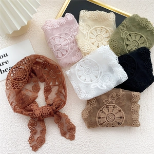 Foulard Triangulaire En Dentelle Broderie Florale Vintage Bandana Cheveux Élégant Maille Ajourée Style Français Pour Femmes