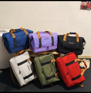 Reisetasche aus Oxford-Gewebe mit separatem Schuhfach unten und in sechs Farben verfügbar