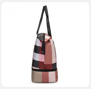 Vue latérale du sac en tissu Oxford à carreaux avec rangement à double fermeture