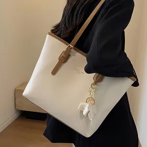 Large Capacity Tote Bag PU Leather Shoulder Handbag For Women Commute Elegant Fashionable With Elephant Pendant