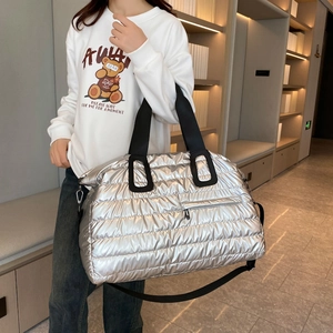 Sac Cabas Matelassé Grande Capacité Lustre Métallique Brillant Tissu Oxford Imperméable Sac À Main De Sport Voyage Femmes