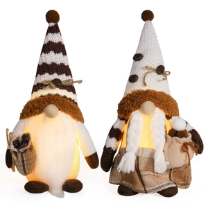 Pareja de gnomos de café luminosos con LED cálido y gorros de punto para decoración