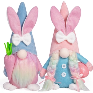 Set de gnomos de Pascua azul y rosa con orejas de conejo, zanahoria y huevo pintado