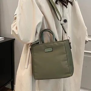 Sac Tote En Nylon Femmes Sac À Bandoulière Léger Avec Large Sangle Réglable Style Urbain Décontracté Sac Seau