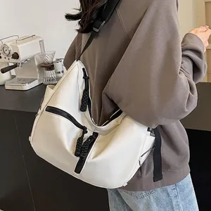 Große Kapazität Umhängetasche Nylon Mehrere Taschen Schultertasche Lässige Kuriertasche Mit Verstellbarem Riemen Streetwear Stil