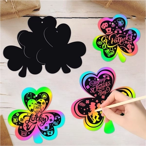 Kit de cartes à gratter trèfle Saint-Patrick avec motifs arc-en-ciel et stylet bois