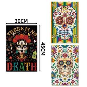 Set di 3 bandiere da giardino Giorno dei Morti con teschi colorati e misura 30x45cm