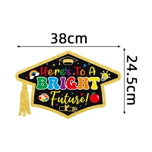 Mortarboard graduation party sign with 'Bright Future' text, size 38x24.5cm