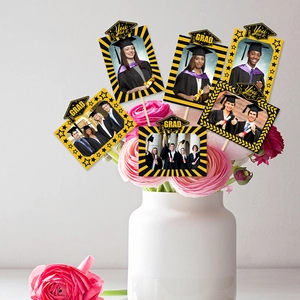 Accessoires photo pour remise de diplômes 2026 avec motifs étoiles et toques en jaune et noir