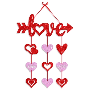Décoration de Saint-Valentin avec cœurs scintillants et flèche Love pour mur de fête