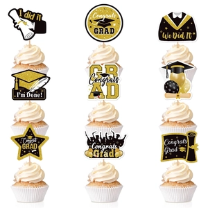 Black and gold glitter graduation cupcake toppers with Congrats Grad text on cakes
