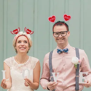 Haarreifen zum Valentinstag mit Love-Herzen und XOXO-Glitzer für Party-Accessoires