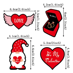 Décorations de gâteaux pour la Saint Valentin avec gnomes et cœurs rouges