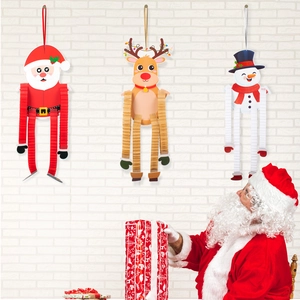 Décorations de Noël suspendues avec Père Noël, élan et bonhomme de neige en papier plié