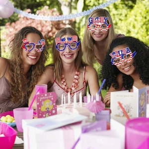 Lot de 4 lunettes de fête Jour de l'Indépendance avec motifs drapeau USA et Glory
