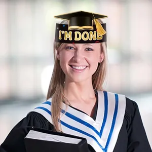 Serre-tête de remise de diplôme avec texte I'M DONE et mini toque à pompon doré